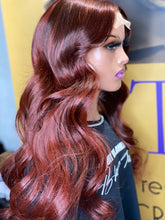 Load image into Gallery viewer, 22” BodyWave Auburn (pre-order)

